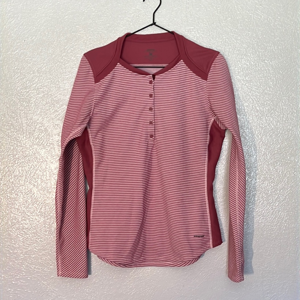 Patagonia Women’s Large Capilene Striped Henley - Dusty Rose